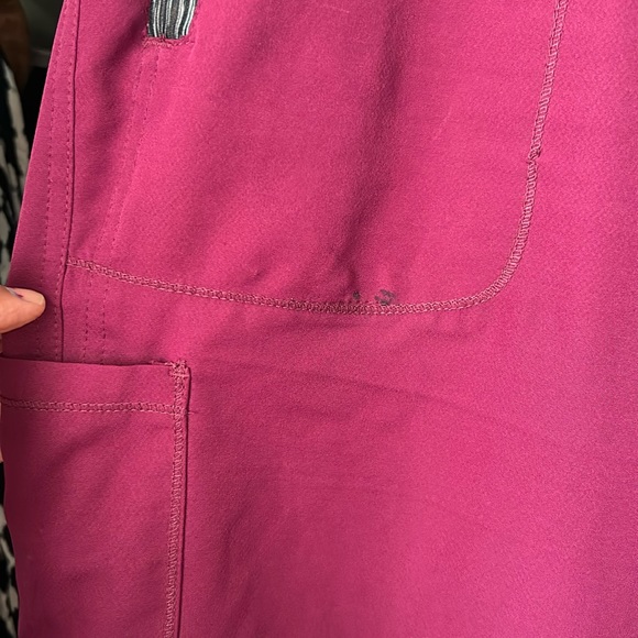 Dickies X-Large scrub bottom jogger. Burgundy. Used in good condition. - Picture 5 of 11